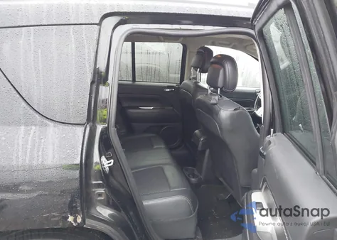 2016 Jeep Compass Latitude из США, поврежденный, VIN 1C4NJCEA2GD665863